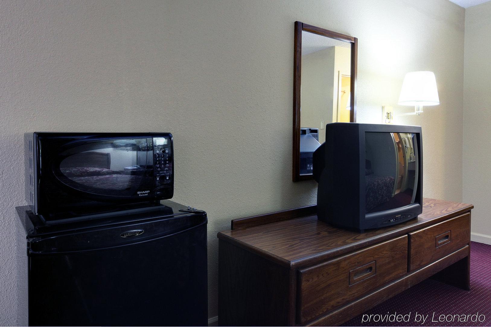 Americas Value & Motel Greenville
